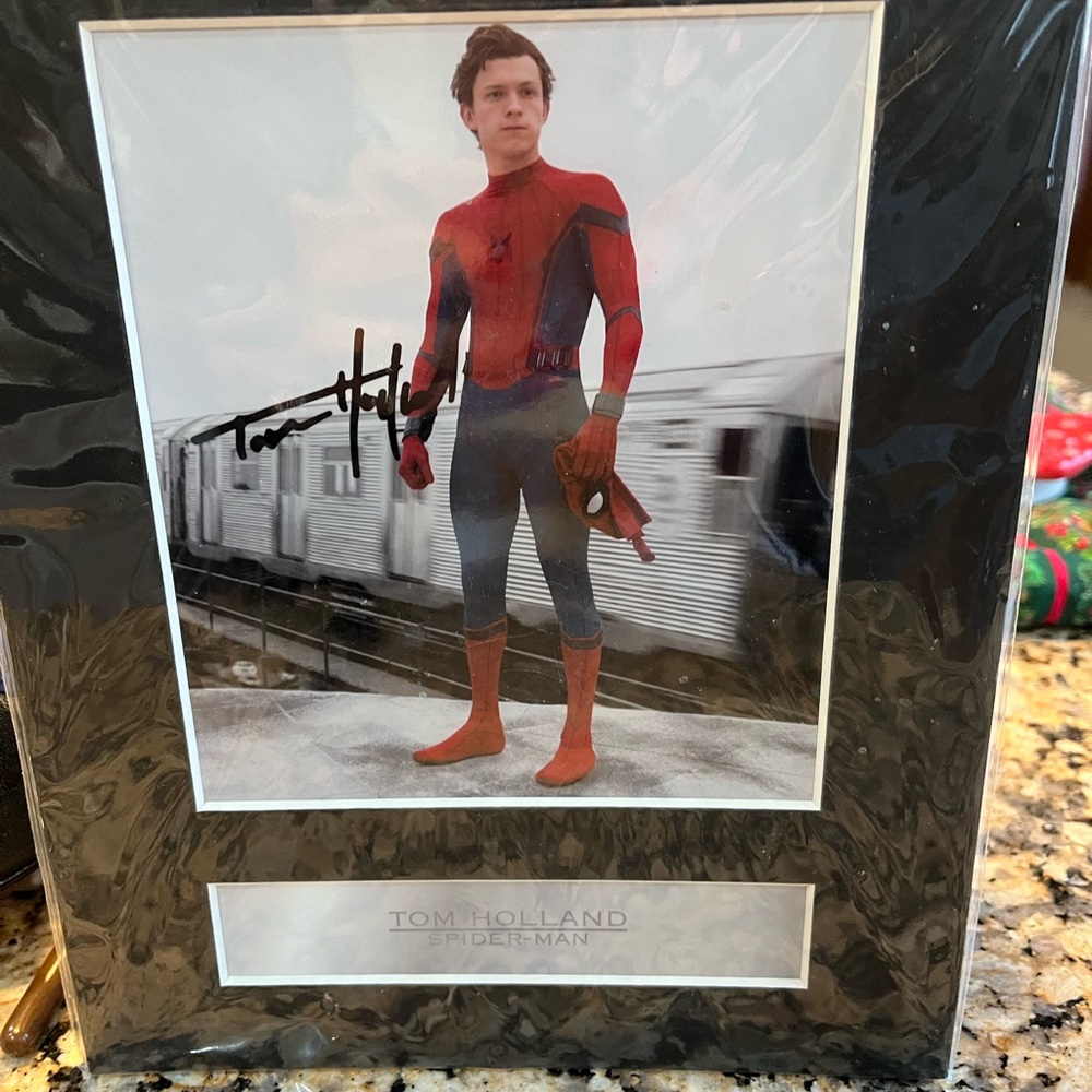 Spider-Man tom holland autograph